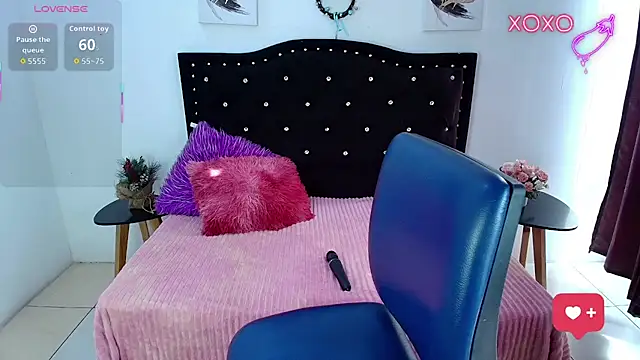 Ariana F W online show from 3, 3, 2026