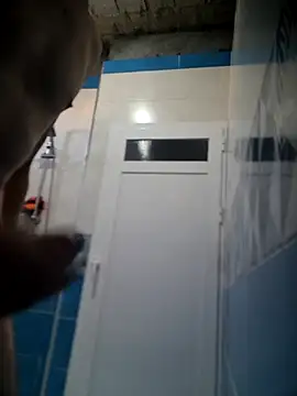 amirzinou online show from 8, 1, 2026