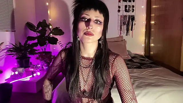 ELENA UMBRA online show from 4, 4, 2026