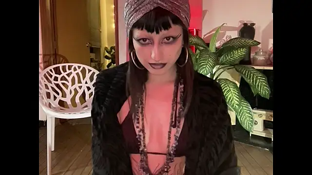 ELENA UMBRA online show from 28, 10, 2025