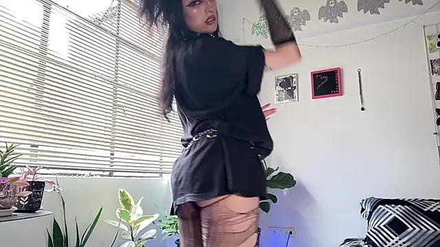 ELENA UMBRA online show from 6, 6, 2026