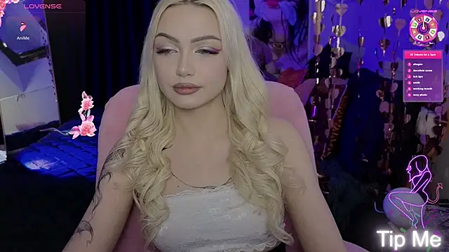 Snapshot of LinaLirian chatting on 1, 5, 2026 LinaLirian online show from 1, 5, 2026