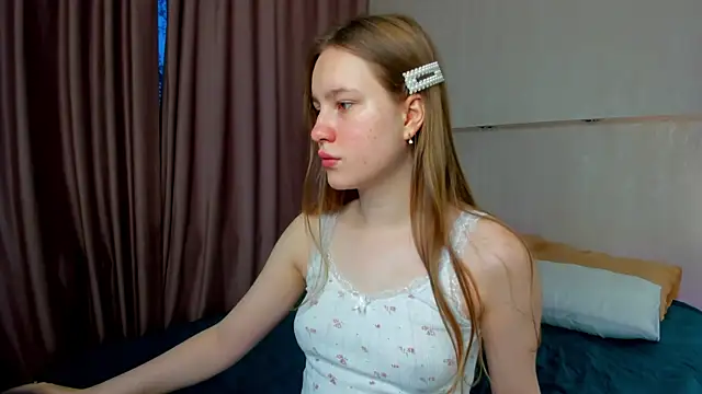 Candy Cansew online show from 20, 9, 2025