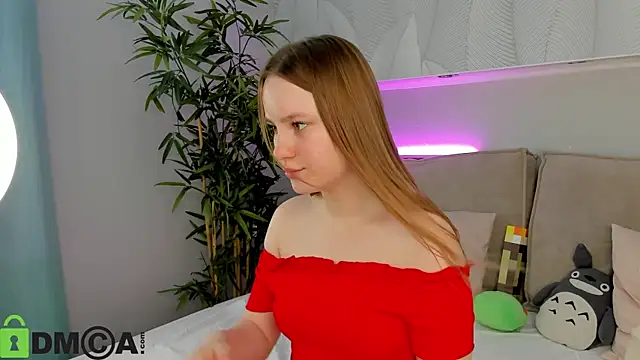 Candy Cansew online show from 30, 6, 2026