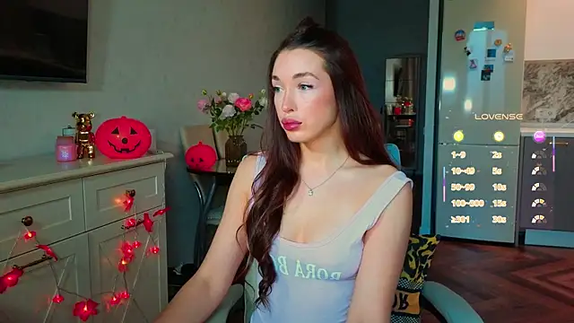 yourr Evaa online show from 2, 11, 2025