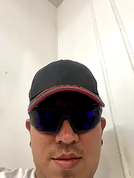 Snapshot of SmithBrigerton chatting on 24, 9, 2025 SmithBrigerton online show from 24, 9, 2025