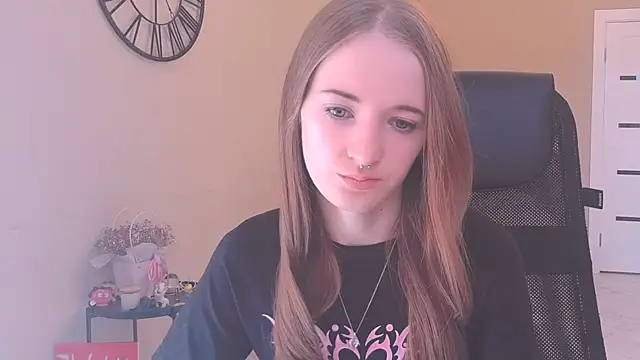 KateKayer online show from 18, 9, 2025