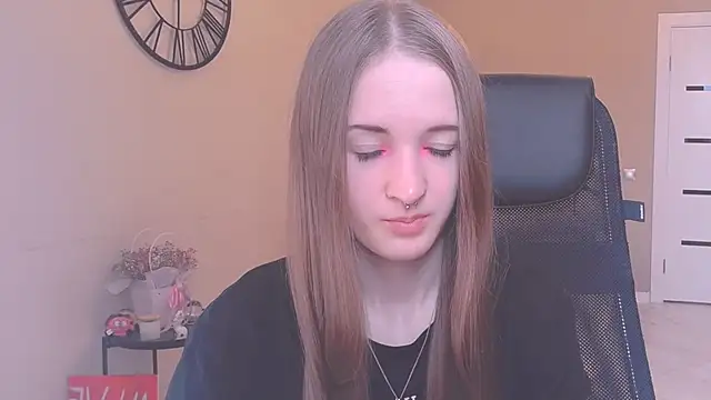 KateKayer online show from 3, 10, 2025
