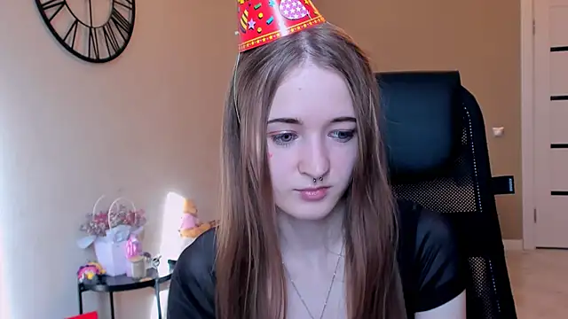 KateKayer online show from 28, 10, 2025