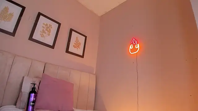  lucia 18 online show from 14, 10, 2025