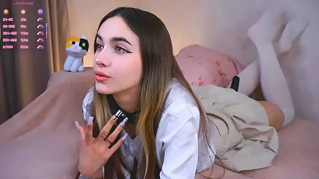 CupSizeGirl online show from 19, 10, 2025