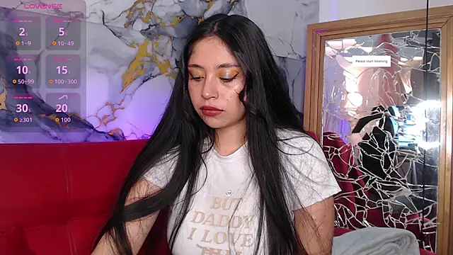 Alicee stone  online show from 17, 4, 2026