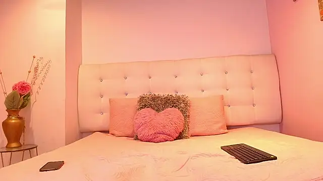 Snapshot of Ruby_Firelove chatting on 8, 10, 2025 Ruby Firelove online show from 8, 10, 2025