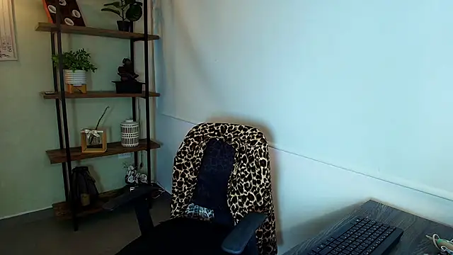  Victoria Collins online show from 11, 3, 2026