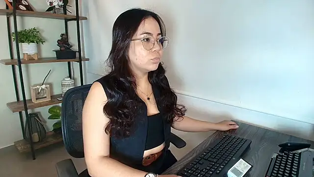  Victoria Collins online show from 28, 3, 2026