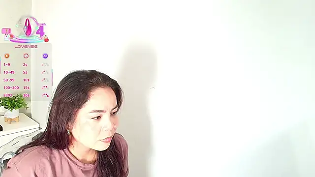  Victoria Collins online show from 24, 11, 2025