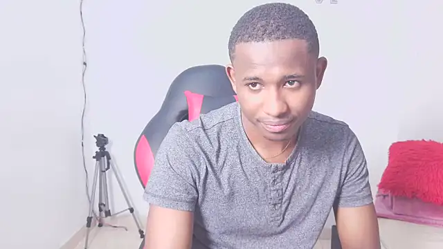 Snapshot of Luis123- chatting on 30, 11, 2025 Luis123- online show from 30, 11, 2025