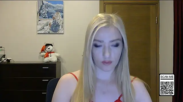 Wild Silk Desire online show from 24, 11, 2025