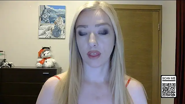 Wild Silk Desire online show from 17, 11, 2025