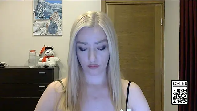 Wild Silk Desire online show from 27, 11, 2025