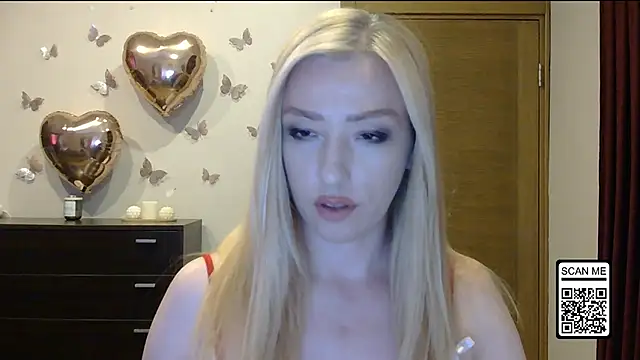 Snapshot of Wild_Silk_Desire chatting on 12, 6, 2026 Wild Silk Desire online show from 12, 6, 2026