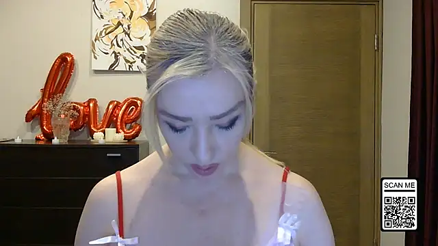 Wild Silk Desire online show from 9, 3, 2026