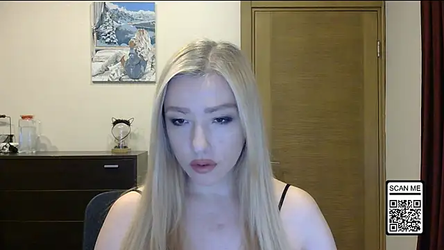 Wild Silk Desire online show from 9, 11, 2025