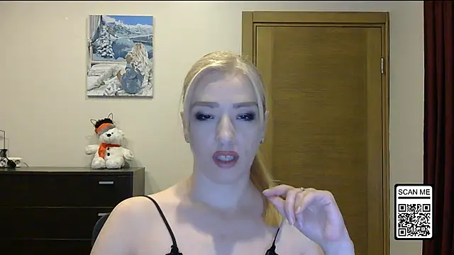 Wild Silk Desire online show from 15, 11, 2025