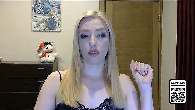 Wild Silk Desire online show from 2, 12, 2025