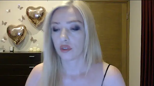 Snapshot of Wild_Silk_Desire chatting on 18, 7, 2026 Wild Silk Desire online show from 18, 7, 2026