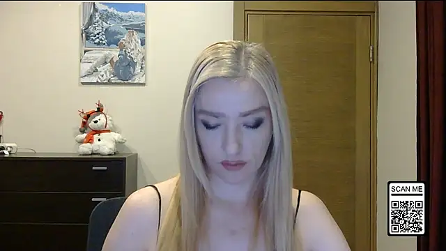 Wild Silk Desire online show from 14, 12, 2025