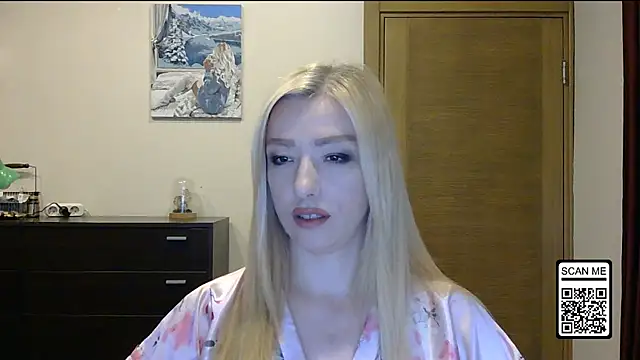 Wild Silk Desire online show from 18, 10, 2025