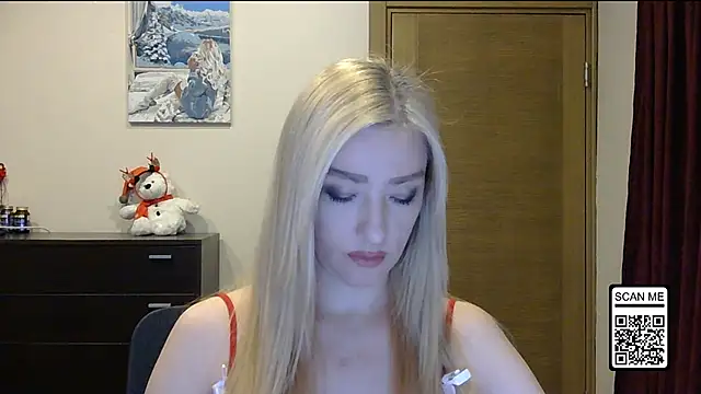 Wild Silk Desire online show from 19, 12, 2025