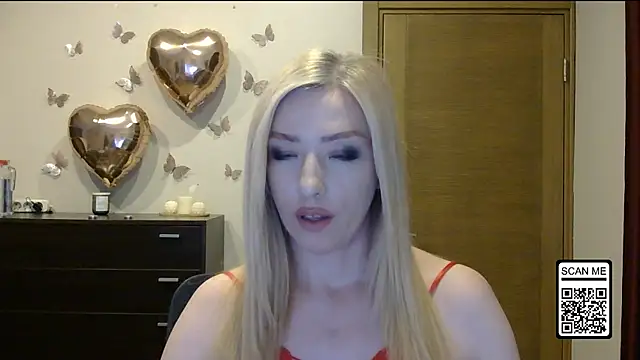 Snapshot of Wild_Silk_Desire chatting on 19, 6, 2026 Wild Silk Desire online show from 19, 6, 2026