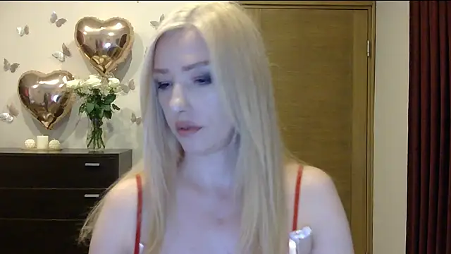 Snapshot of Wild_Silk_Desire chatting on 3, 7, 2026 Wild Silk Desire online show from 3, 7, 2026