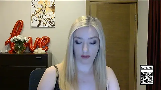 Wild Silk Desire online show from 22, 2, 2026