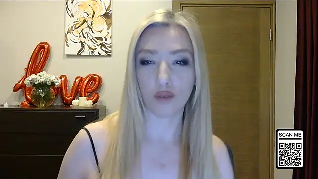 Wild Silk Desire online show from 23, 2, 2026