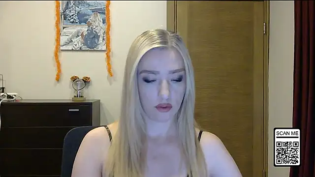 Wild Silk Desire online show from 4, 11, 2025