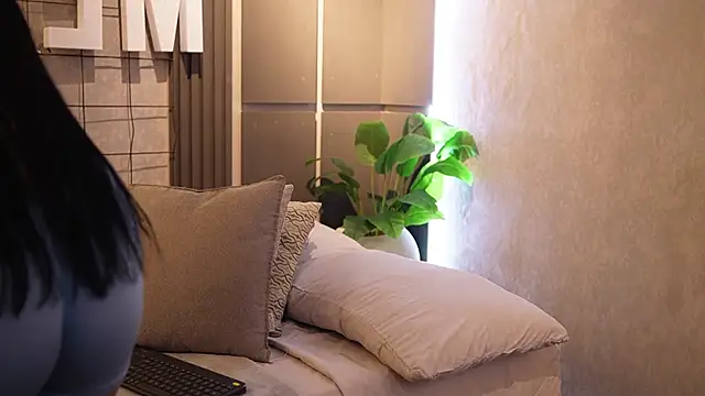 Susan wall online show from 15, 4, 2026