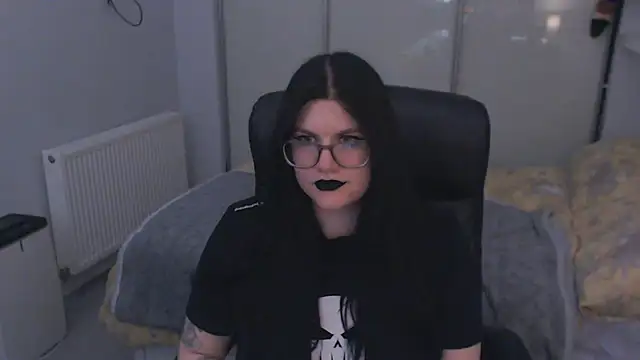 GothSuccubusBabe online show from 12, 7, 2026