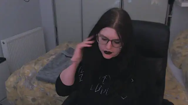 Snapshot of GothSuccubusBabe chatting on 7, 5, 2026 GothSuccubusBabe online show from 7, 5, 2026