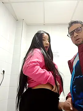 hotCOUPLEPETRA online show from 18, 3, 2026