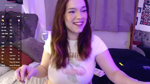 Snapshot of Vforverity chatting on 28, 10, 2025 Vforverity online show from 28, 10, 2025