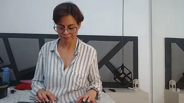 amanda ramirez online show from 27, 7, 2026