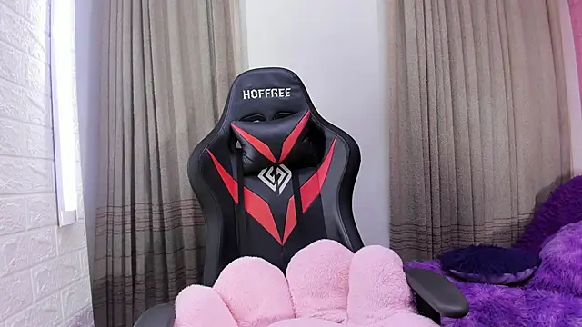 Snapshot of _Alice_Abby chatting on 5, 11, 2025 Alice Abby online show from 5, 11, 2025