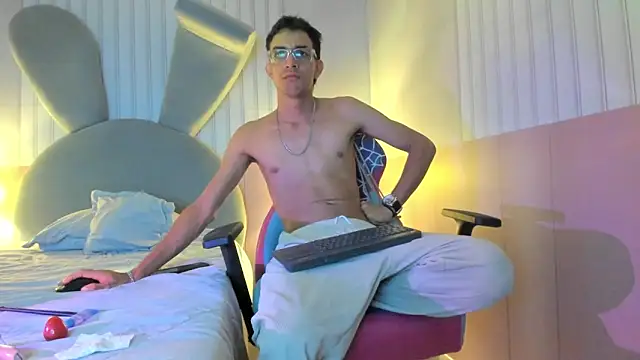 LIAM BOYPORN online show from 23, 3, 2025