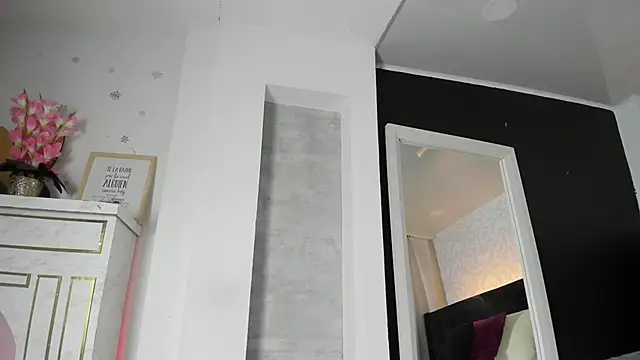 floraginette online show from 28, 3, 2026