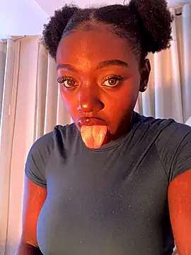 alissradiante1 online show from 18, 11, 2025