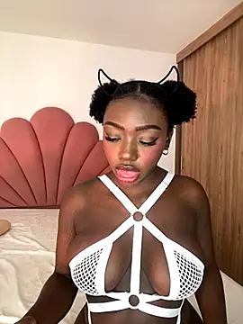 alissradiante1 online show from 6, 11, 2025