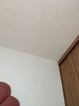 alissradiante1 online show from 10, 10, 2025